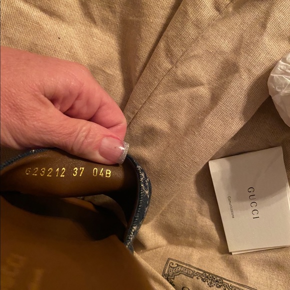 Gucci Slides - Picture 9 of 11